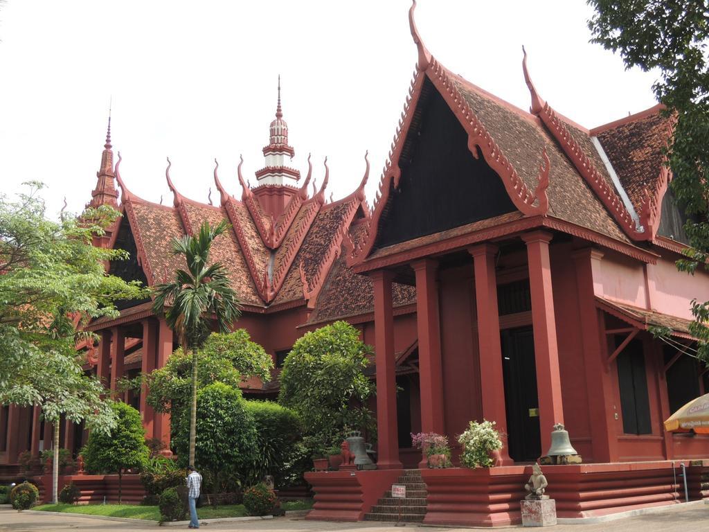Golden Boat Guesthouse Phnom Penh Exterior photo