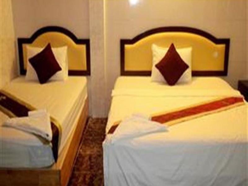 Golden Boat Guesthouse Phnom Penh Exterior photo
