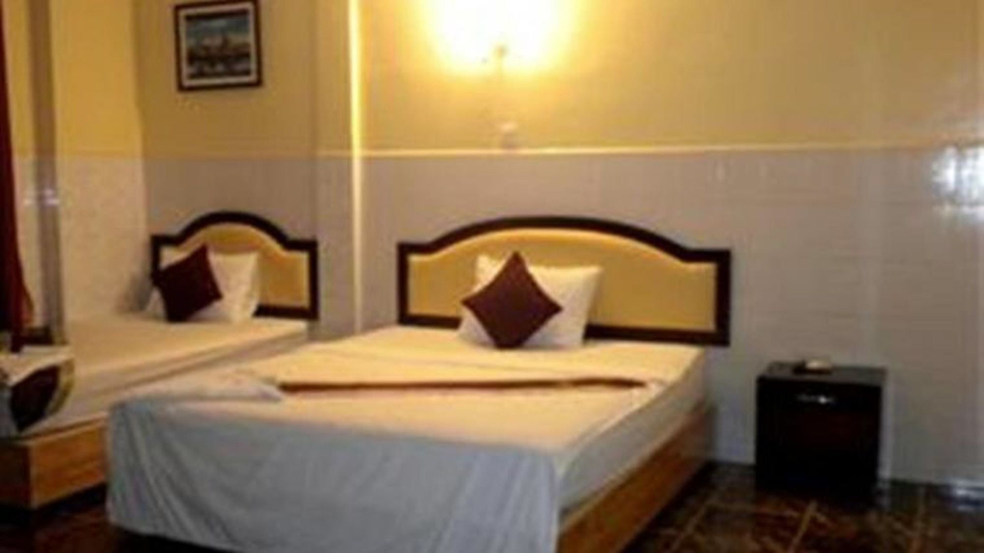 Golden Boat Guesthouse Phnom Penh Exterior photo